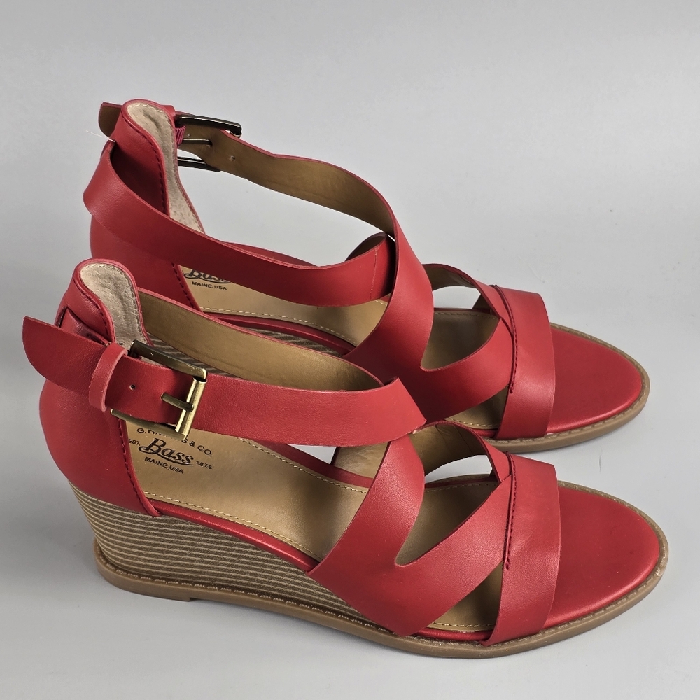 Bass Women’s Red Wedge Strappy Sandals Size 8M - Picture 1 of 8